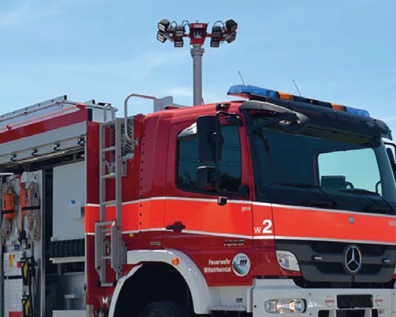 Lichtmastsysteme zum Ein- bzw. Aufbauen